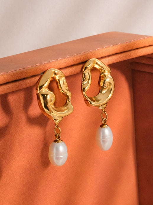 18K Gold Non-Tarnish Abstract Pearl Earring