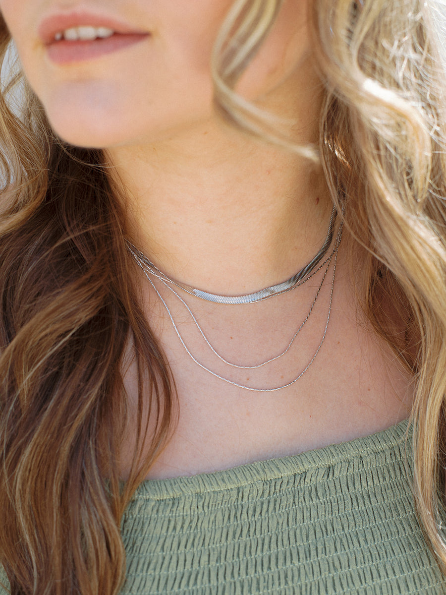 Lyra Herringbone Necklace | 2 Colors